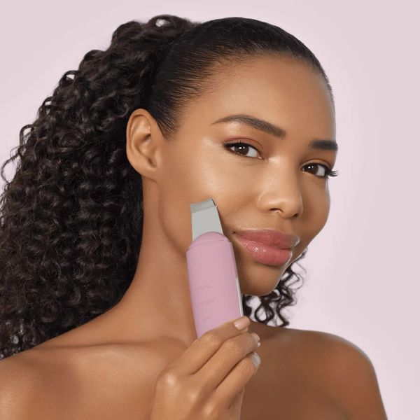 Мікрострумовий скрабер для шкіри та усунення чорних точок GESKE MicroCurrent Skin Scrubber & Blackhead Remover 9 в 1, pink HB0148