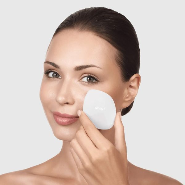Щітка для обличчя GESKE Facial Brush 4 в 1, white HB0051