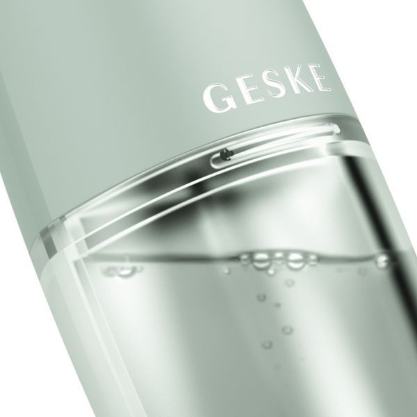 Очищающее средство для лица GESKE Aqua-Stream Face Cleanser 8 в 1, green HB0398