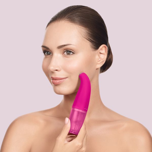 Очищуючий засіб для обличчя GESKE Aqua-Stream Face Cleanser 8 в 1, magenta HB0399