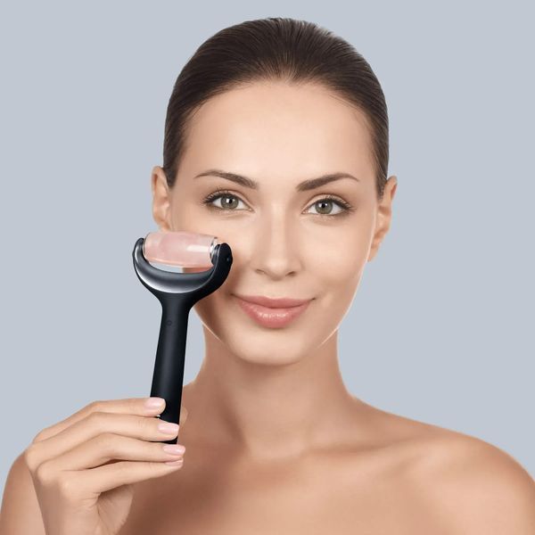 Ролер для голкової мезотерапії обличчя та тіла GESKE MicroNeedle Face & Body Roller 9 в 1, black HB0212