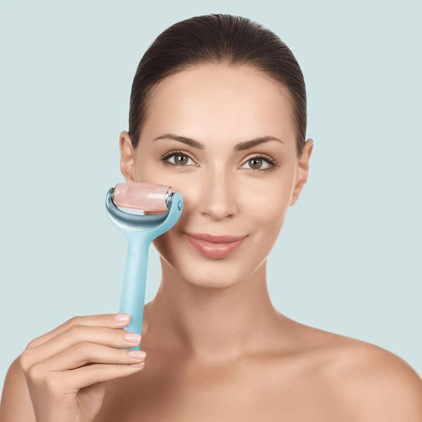 Ролик для голкової мезотерапії обличчя та тіла GESKE MicroNeedle Face & Body Roller 9 в 1, turquoise HB0213