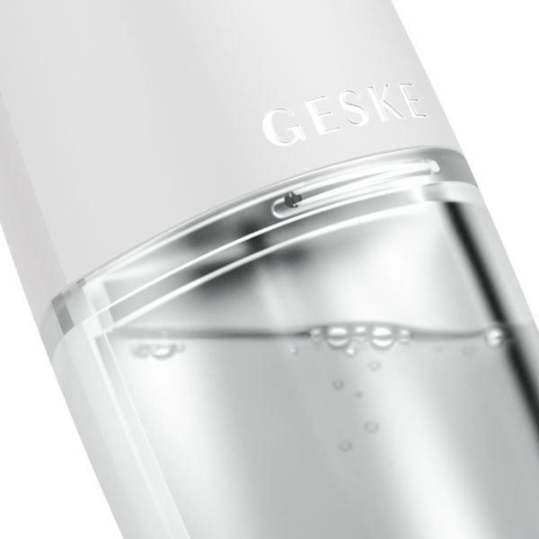 Очищуючий засіб для обличчя GESKE Aqua-Stream Face Cleanser 8 в 1, white HB0405