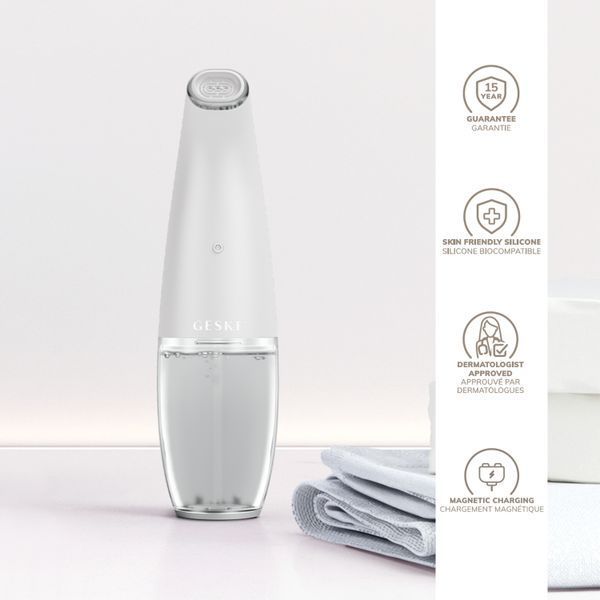 Очищуючий засіб для обличчя GESKE Aqua-Stream Face Cleanser 8 в 1, white HB0405