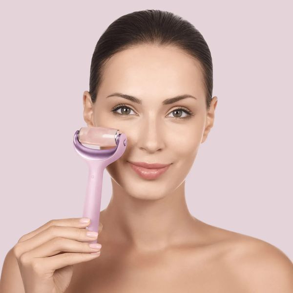 Роллер для игольчатой мезотерапии лица и тела GESKE MicroNeedle Face & Body Roller 9 в 1, pink HB0214