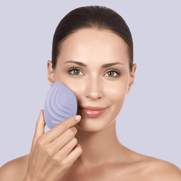 Электронная ультразвуковая щетка для лица GESKE Sonic Facial Brush 5 в 1, purple HB0068
