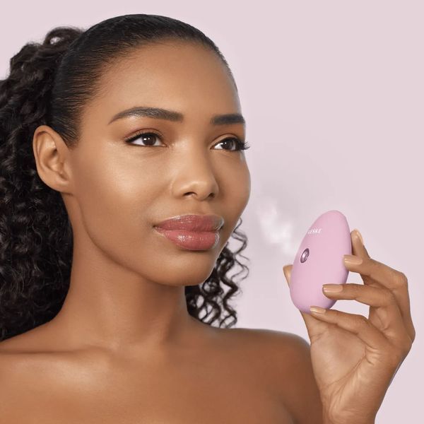 Електронний освіжувач для зволоження обличчя GESKE Facial Hydration Refresher 4 в 1, pink HB0170