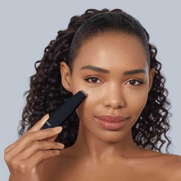 Мікрострумова ручка для підтяжки шкіри обличчя GESKE MicroCurrent Face-Lift Pen 6 в 1, black HB0124