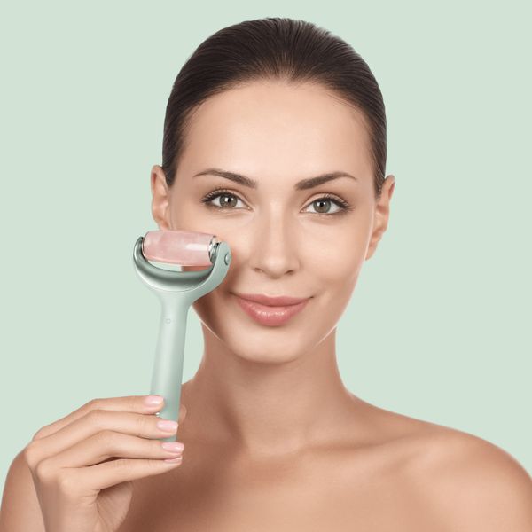 Ролер для голкової мезотерапії обличчя та тіла GESKE MicroNeedle Face & Body Roller 9 в 1, green HB0026 фото