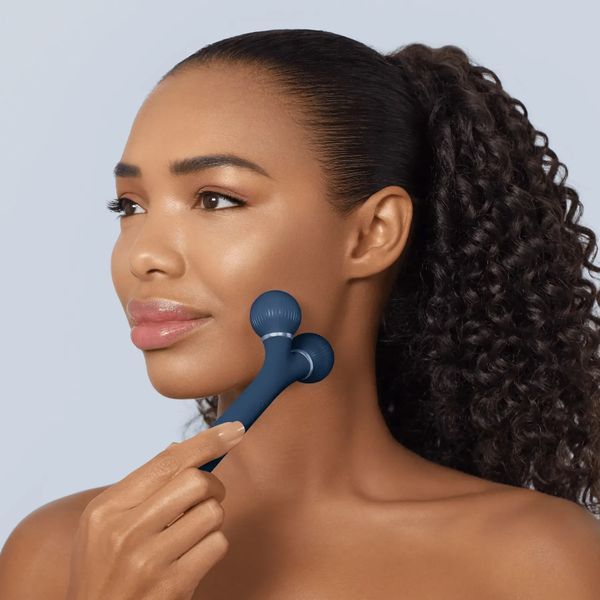 Электронный ультразвуковой ролик для лица GESKE Sonic Facial Roller 4 в 1, midnight HB0177