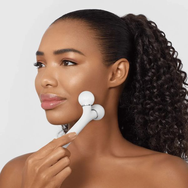 Электронный ультразвуковой ролик для лица GESKE Sonic Facial Roller 4 в 1, white HB0183