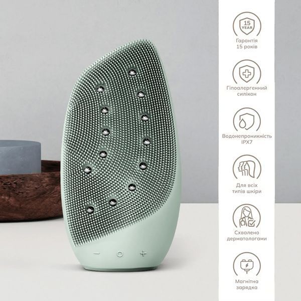 Очищувальна щітка для обличчя GESKE Sonic Thermo Facial Brush & Face-Lifter 8 в 1 green HB0096